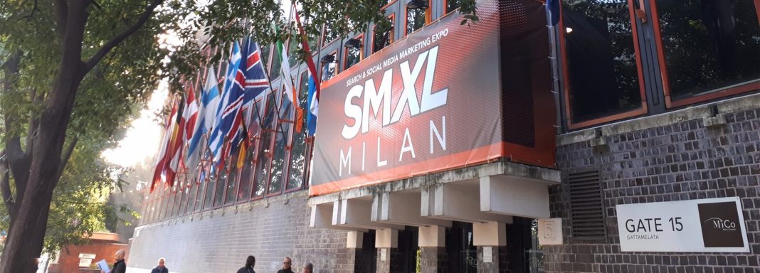 Striscione di SMXL Milan